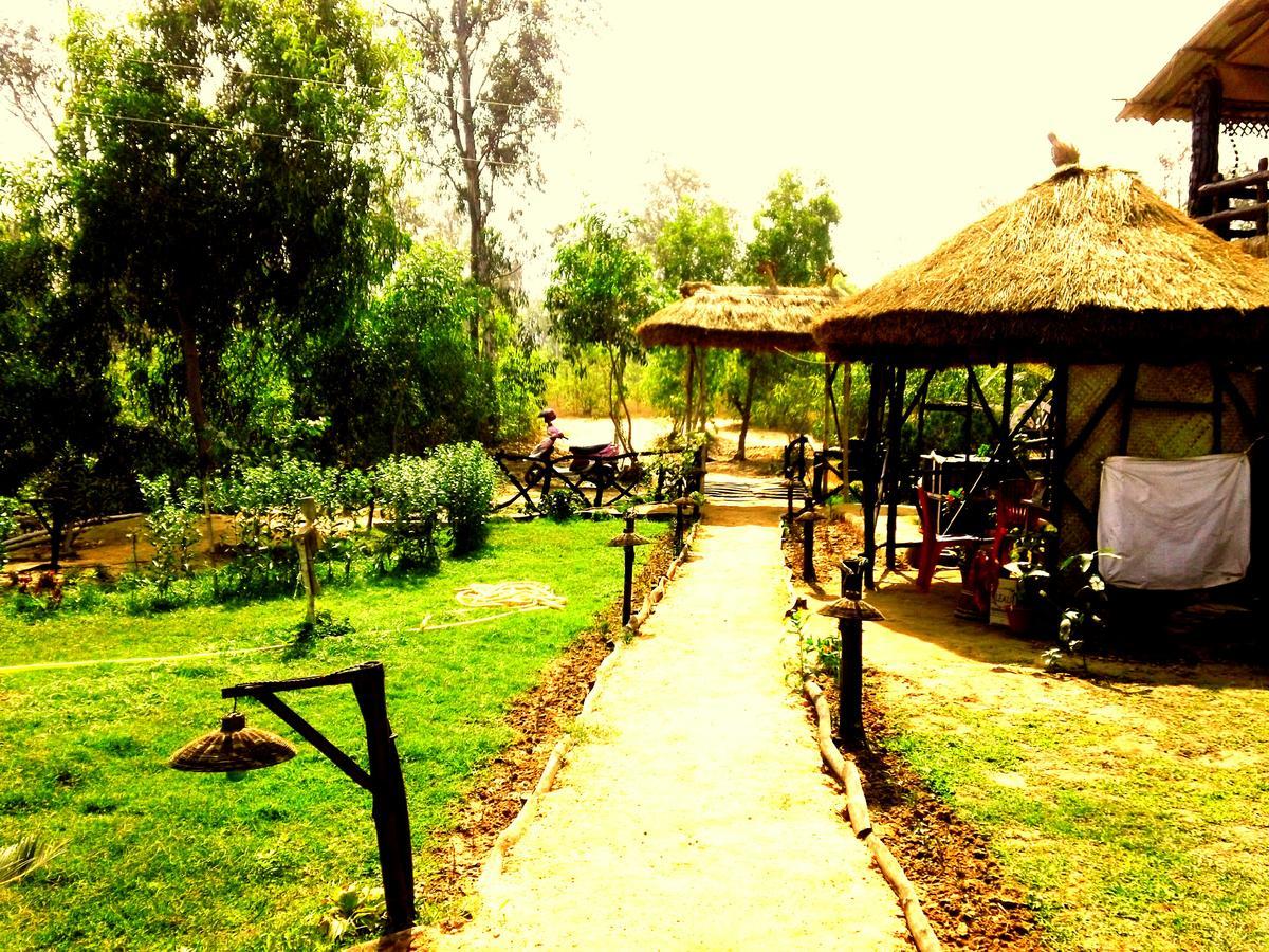Roshnai Village Resort Bolpur Exteriör bild