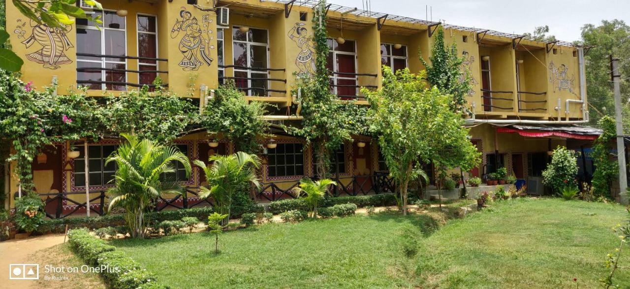 Roshnai Village Resort Bolpur Exteriör bild