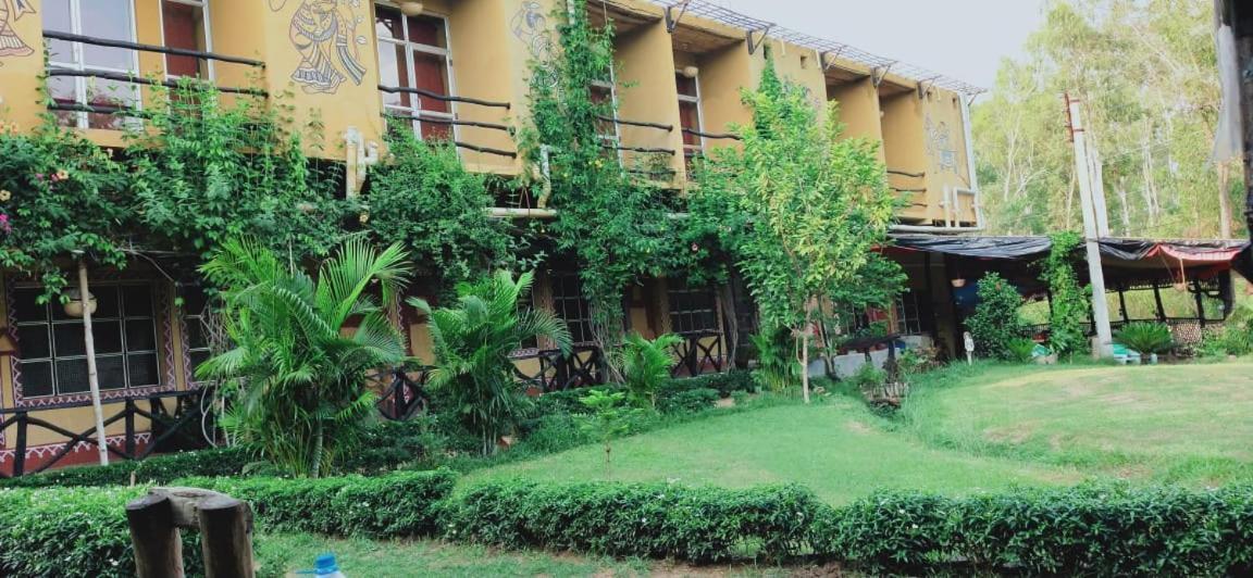 Roshnai Village Resort Bolpur Exteriör bild
