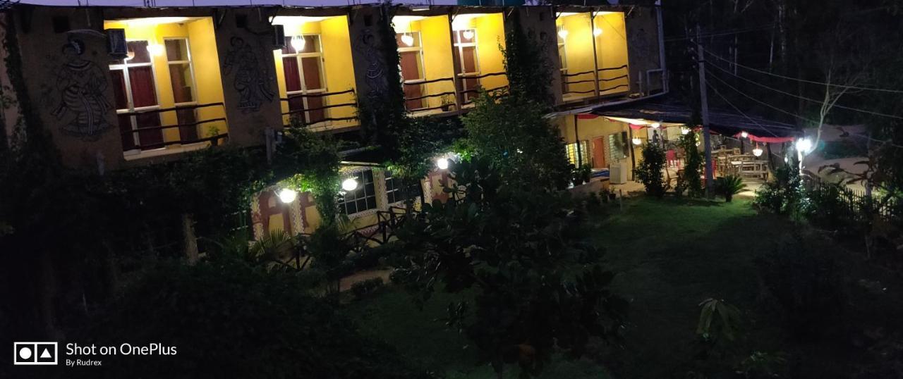 Roshnai Village Resort Bolpur Exteriör bild